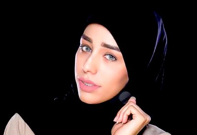 الفنانة فاطمة حسن: الفحم الداكن يعطي لوحاتي نظرة فنية مميزة