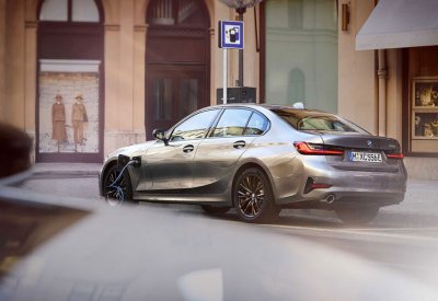 بي إم دبليو تكشف عن G20 330e الجديدة