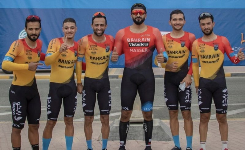 ناصر بن حمد ينشر مشاركة وفوز فريق (فيكتوريوس) بالمركز الأول في سباق الدراجات الهوائية