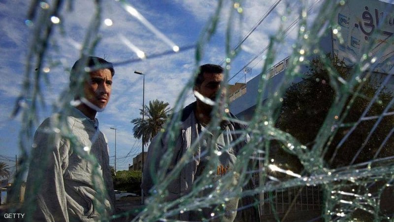 تشققات زجاج السيارة.. اختراع من "أبل" ينهي مشكلة الملايين