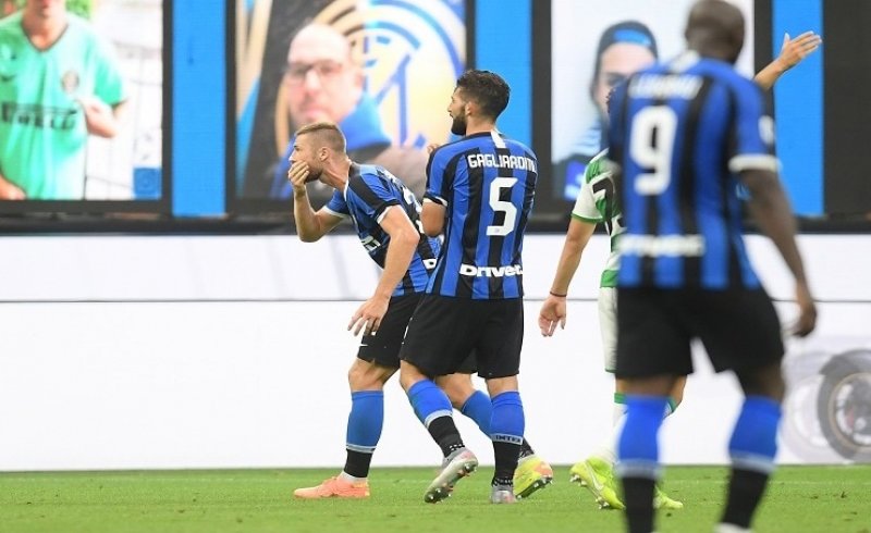 فوز إنتر ميلان على ساسولو بالدوري الإيطالي