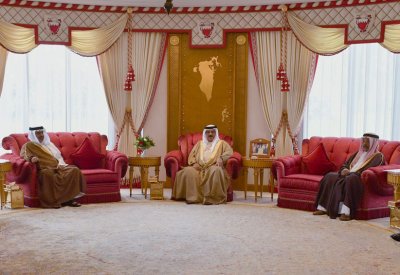 جلالة الملك يعقد اجتماعًا مع سمو ولي العهد رئيس الوزراء لاستعراض عدد من القضايا والمواضيع المحلية
