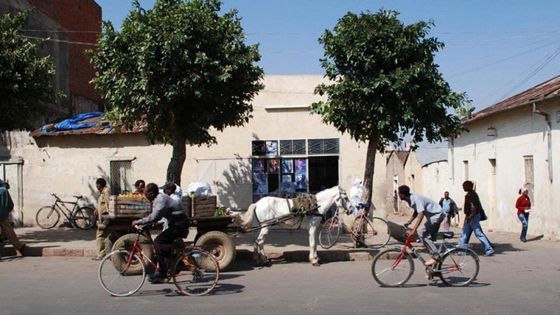 6 انفجارات تهز عاصمة إريتريا