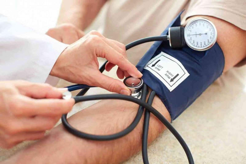 اول علامة لوجود مشكلة في الضغط لدى الرجال