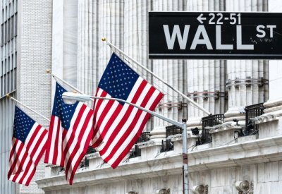 مؤشرات الأسهم الأمريكية تغلق على انخفاض