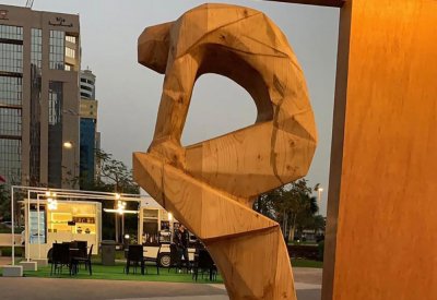 حسين عيسى: لنزيين المناطق السياحية بمنحوتات ميدانية