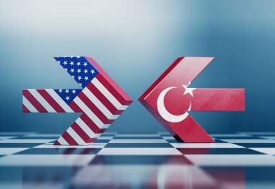 بين أميركا وتركيا.. تراشق اتهامات في اجتماع للناتو