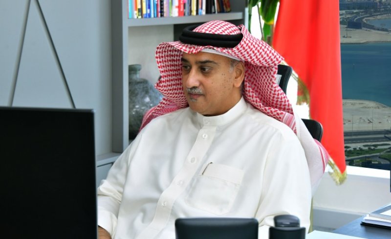 بن شمس: البحوث العلمية والمعارف والعلوم تساهم في تعزيز مواجهة التحديات الإقليمية في قطاع الاستثمار
