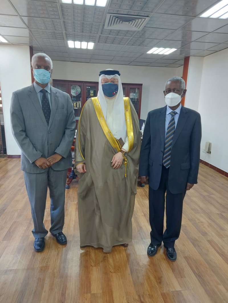 وزير خارجية السودان يتسلم رسالة خطية من سعادة وزير الخارجية