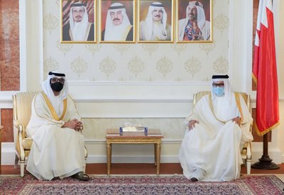 وزير الخارجية يستقبل سفير الإمارات