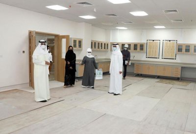 سمو محافظ الجنوبية يتفقد مشروع مركز مدينة خليفة الصحي