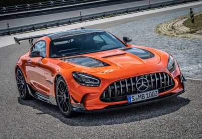 بالفيديو: ما سعر مرسيدس AMG GT بلاك سيريز؟
