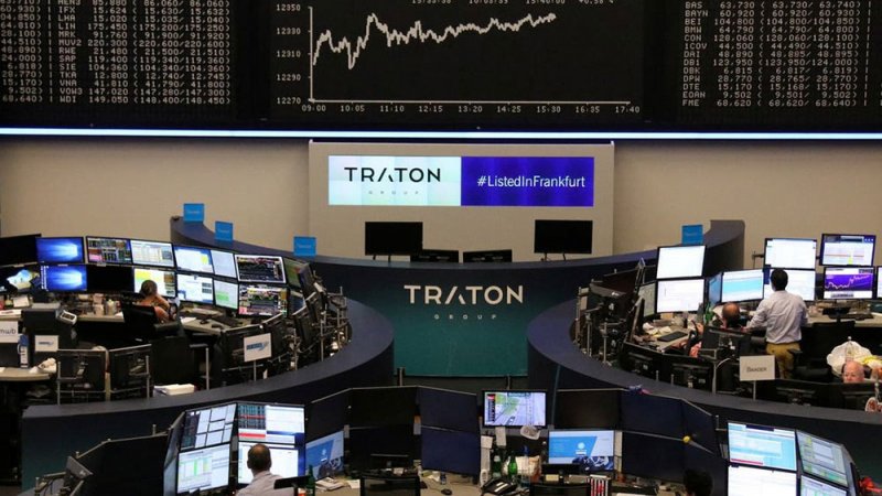 أسهم أوروبا متفائلة بدعم مكاسب النفط وآمال التحفيز