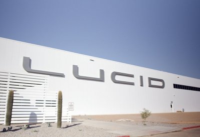لوسيد موتورز تستكمل بناء أول مصانعها الجديدة للسيارات الكهربائية 
