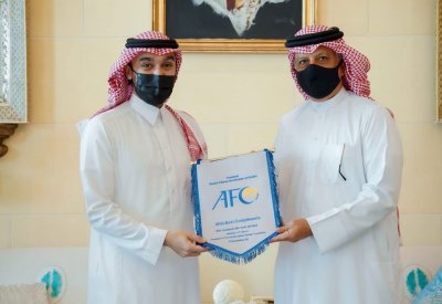 سلمان بن ابراهيم يبحث مع الامير عبد العزيز بن تركي آفاق تطوير كرة القدم الآسيوية 