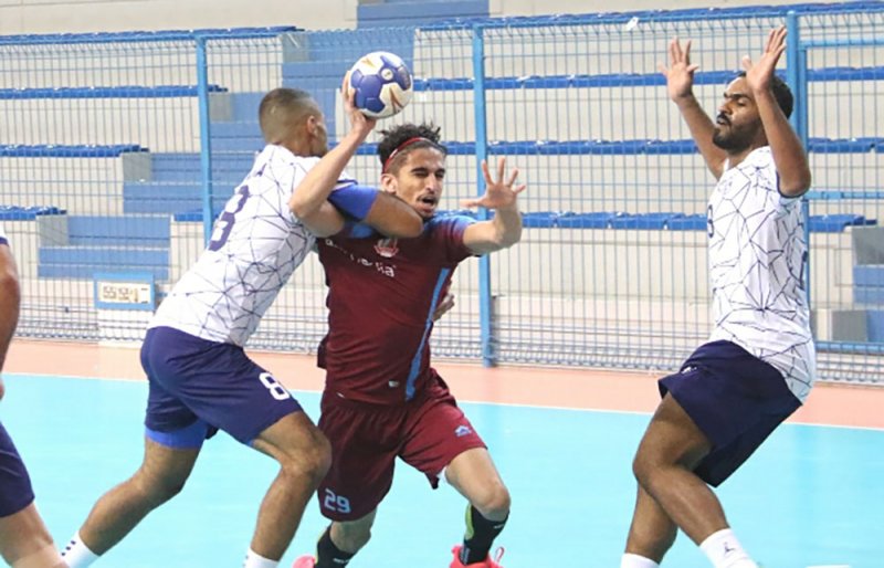 من يفوز بدوري اليد.. الشباب أم النجمة؟