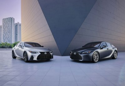 بالفيديو: تدشين اقليمي لصغيرة لكزس IS 2021 بتحديثات منتصف العمر