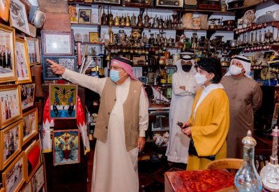 مدير عام الثقافة والفنون في زيارة ميدانية لأصحاب المقتنيات التراثيّة 