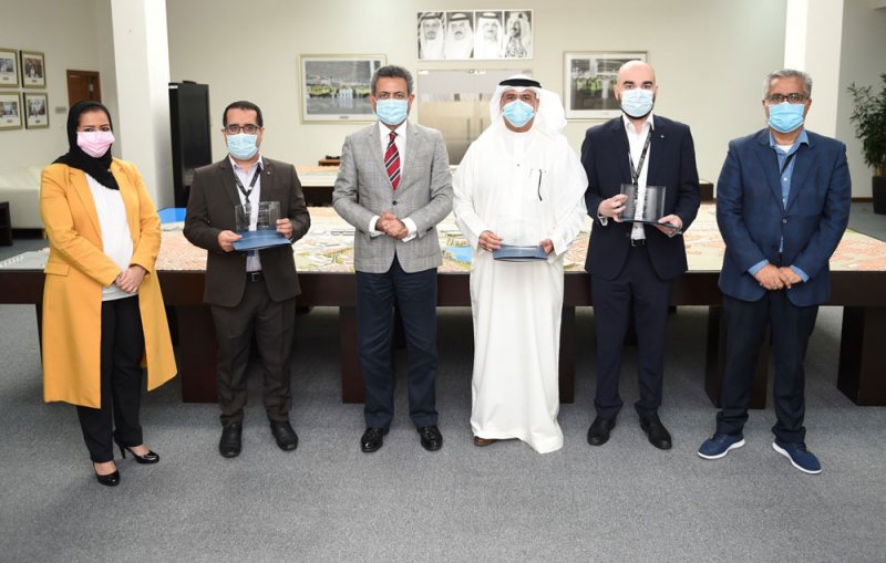 أول ثلاثة موظفين من شركة مطار البحرين يحصلون على لقب "المحترف الدولي في مجال إدارة المطارات"