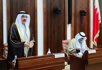 السلوم لوزير العمل: لماذا تنشر إعلانات الوظائف باللغة الإنجليزية؟