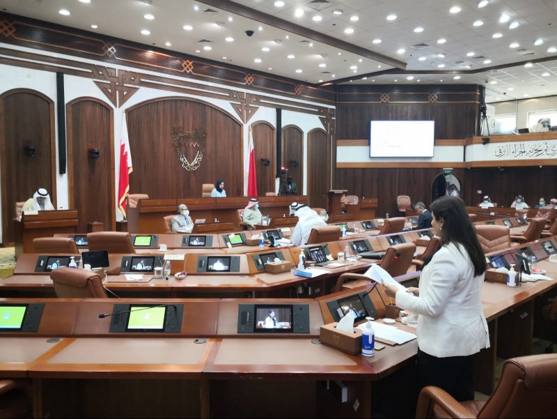 بالفيديو: زينل تعود لمنصة رئاسة الجلسة بعد اجراء فحص كورونا السريع