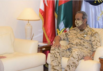القائد العام لقوة دفاع البحرين يستقبل وزير الداخلية