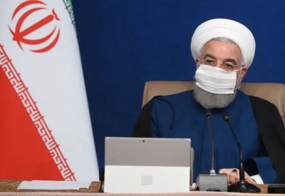 مسؤول إيراني يكذب روحاني: لا مشكلة في شراء اللقاح