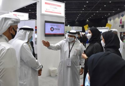 ممثلو الجناح البحريني بـ (جيتكس) يبحثون التعاون التقني مع إمارة عجمان