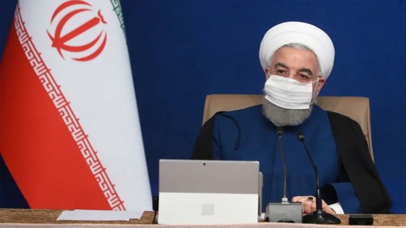 مسؤول إيراني يكذب روحاني: لا مشكلة في شراء اللقاح