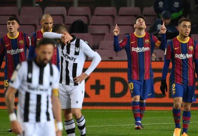 ميسي يقود برشلونة إلى فوز صعب على ليفانتي