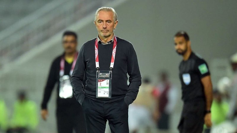 فان مارفيك يعود إلى تدريب منتخب الإمارات