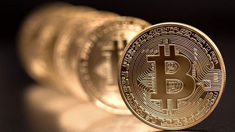 صفقة بـ100 مليون دولار.. هل تصبح "بيتكوين" لعبة الكبار؟