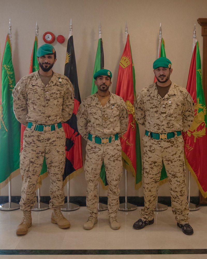 قائد الحرس الملكي يستقبل العداء الرقيب إبراهيم التميمي