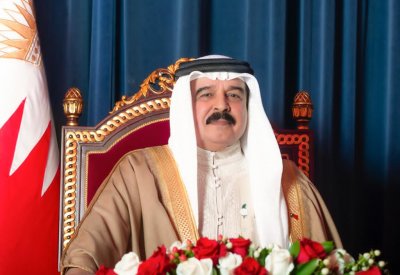 العاهل يأمر باستحداث وسام الأمير سلمان بن حمد للاستحقاق الطبي