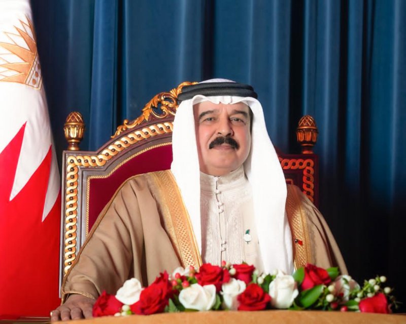 العاهل يأمر باستحداث وسام الأمير سلمان بن حمد للاستحقاق الطبي