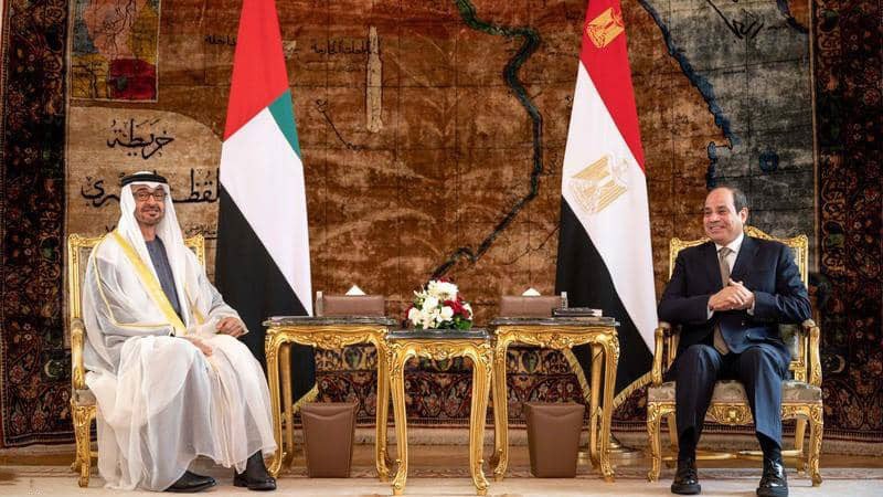 السيسي ومحمد بن زايد يبحثان العلاقات الثنائية