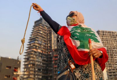 لبنان.. "ارتياب" سياسيين يعلق التحقيق بانفجار مرفأ بيروت