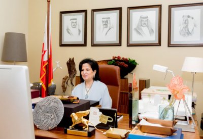 معالي الشيخة ميّ تشارك في جلسة حواريّة الكترونيّة عن مستقبل اللغة العربيّة