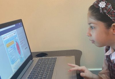 ابتدائية الرفاع الغربي للبنات تنفذ مشروعًا يعزز الإبداع في اللغة العربية