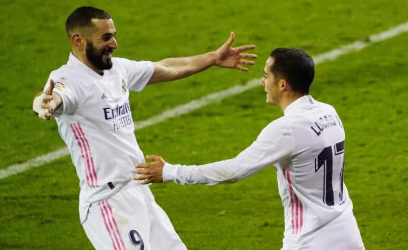 ريال مدريد يفوز على ايبار بثلاثية في الدوري الاسباني