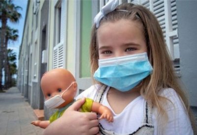 علماء بريطانيون: سلالة كورونا الجديدة أكثر قدرة على إصابة الأطفال