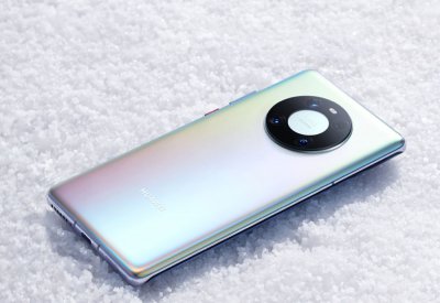 هاتف HUAWEI Mate 40 Pro بتصميم Space Ring