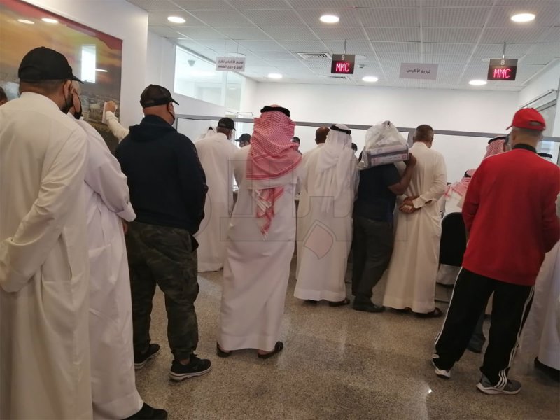 بالفيديو والصور: اكتظاظ ببلدية المحرق بسبب أكياس القمامة
