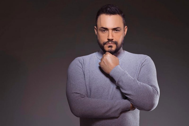 أسعد حطاب في ترنيمة ميلادية بعد شخصية أحمد المشوّقة في "الهيبة" 