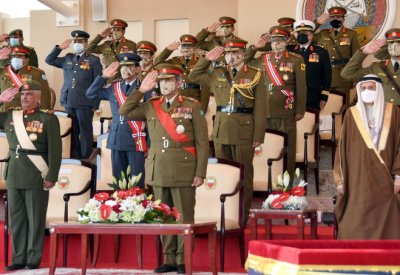 جلالة الملك ينيب القائد العام لرعاية حفل تخريج الدفعة 14 من مرشحي الضباط