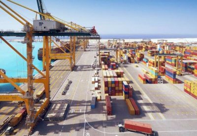 السعودية تسجل 4.4 مليار دولار فائضاً تجارياً في أكتوبر
