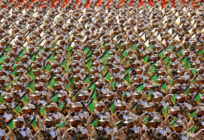 تقرير: الحرس الثوري الإيراني قام بنقل عتاد عسكري للعراق
