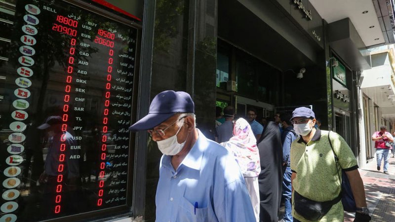 إيران: سنشتري اللقاح من أوروبا بأموال عراقية