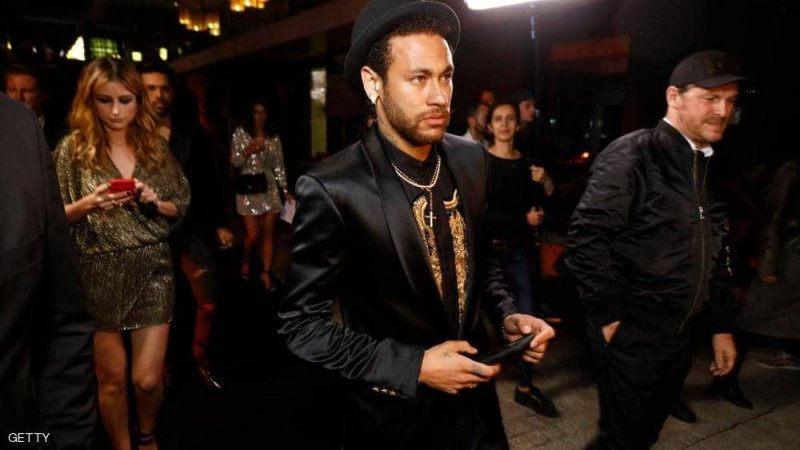 نيمار.. تحقيق رسمي في حفلة "لم تبدأ بعد"