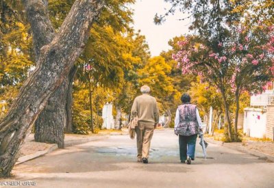 دراسة: طريقة المشي تكشف صحتك العقلية